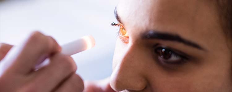 7 Warning Signs You Should Never Ignore for Eyesight Deterioration