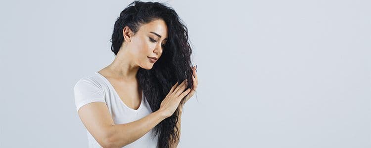 Featured image for hair-oiling-everything-you-need-to-know-about-oiling