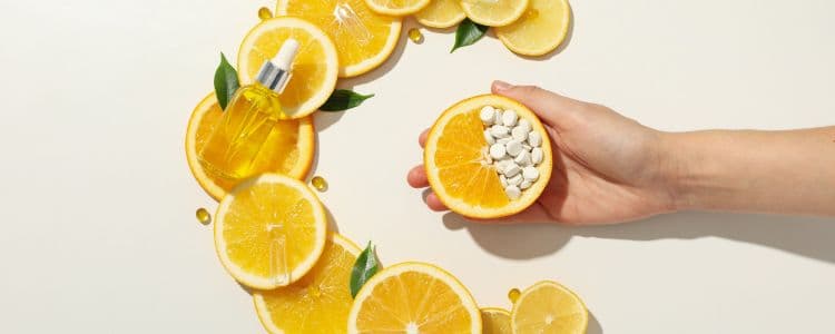How Vitamin C Helps Brighten Skin Tone and Reduce Signs of Ageing Naturally